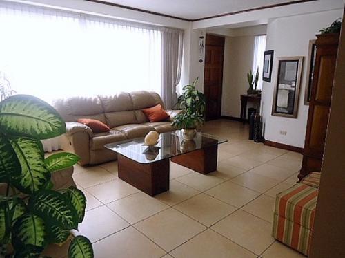 Moradas del Acueducto Apartamento  B, Zona 10