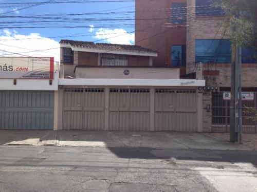 Alquilo casa especial para Oficina,  en  la céntrica Zona 11, Colonia Mariscal con abscesos bien rápidos y cómodos a la Aguilar Batres, el Periférico 