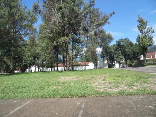 VENDO TERRENO EN ANTIGUA GUATEMALA 