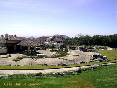 Casa en Venta La Reunion 2,600.00 V2, Alotenango, Sacatepequez.