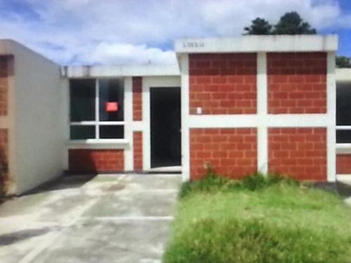 Casa en Residenciales El Quetzal con enganche de tan solo Q 12,400