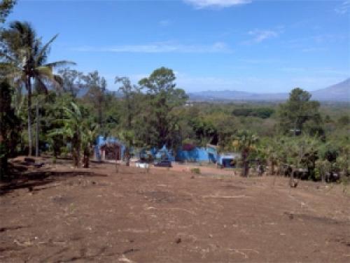 Terreno a orilla de Carretera a barberena kilometro 50