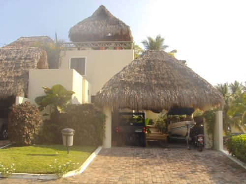 VENDO HERMOSA CASA EN JUAN GAVIOTA