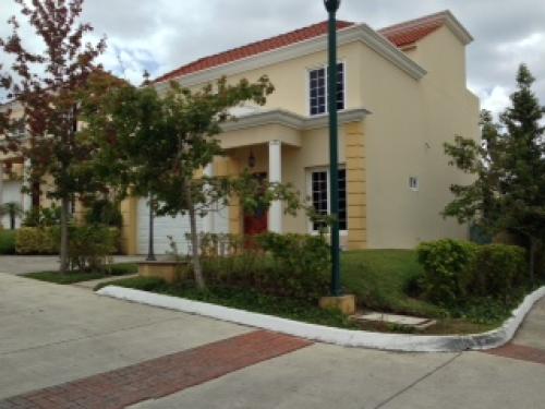 Hermosa casa en Entreverdes