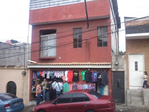 CASA 3 NIVELES LA BRIGADA ZONA 7 MIXCO