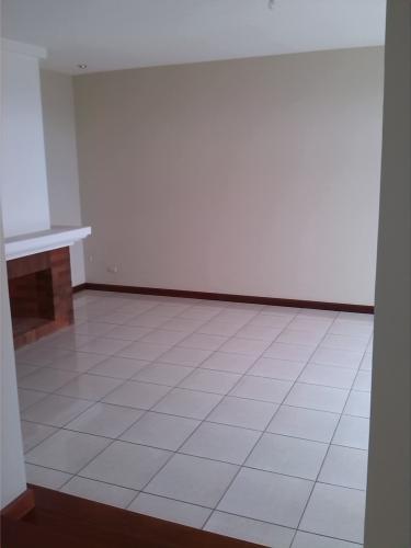 Rento Casa en Km 18 a El Salvador dentro de  condoinio