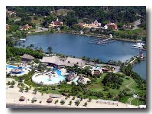 Terreno en Venta Amatique Bay, Puerto Barrios, Izabal