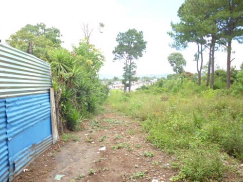 Vendo terreno de 17x82 en sacoj grande pegado a colinas de sacoj