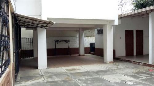 Alquiler Casa Zona 15  Club Alemán