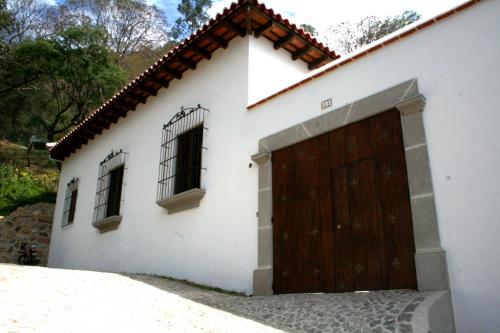 Vendo casa en Antigua Guatemala, en condominio seguro 