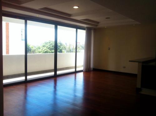Apartamento en venta, zona 15