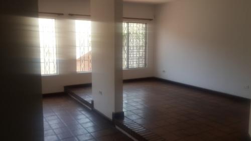 Casa en renta, zona 10