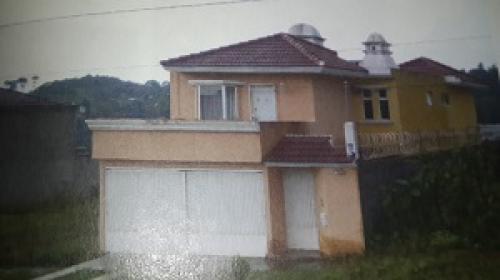 preciosa casa en mejor plusvalia zona 16 minutos de cayala, hospital militar y carr a Salvador.