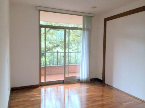 Townhouse en renta, zona 10