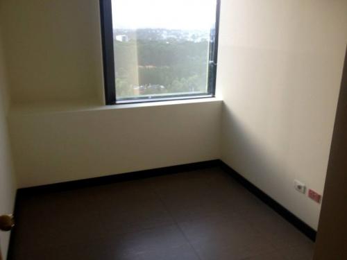 Oficina en renta, zona 14