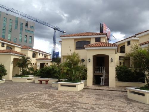 Ultimo apartamento en alquiler, Condominio Broken Sound zona 10