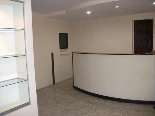 Oficina en renta, zona 10