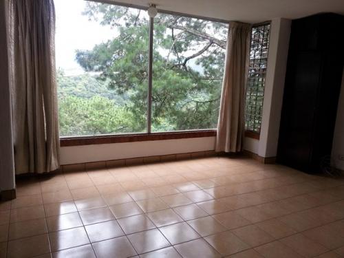 Apartamento en Renta en Zona 16, Residenciales San Carlos