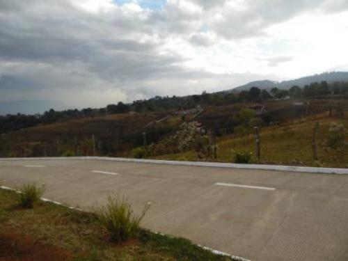 Terreno por el Km. 25 por Texaco la Cuchilla