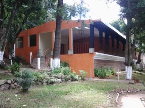 Casa y Terreno en Antigua Guatemala