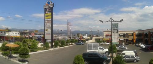 ALQUILO LOCAL COMERCIAL A ORILLA DE CALLE PRINCIPAL