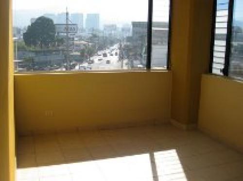 alquilo precio de ganga oficina en zona 10