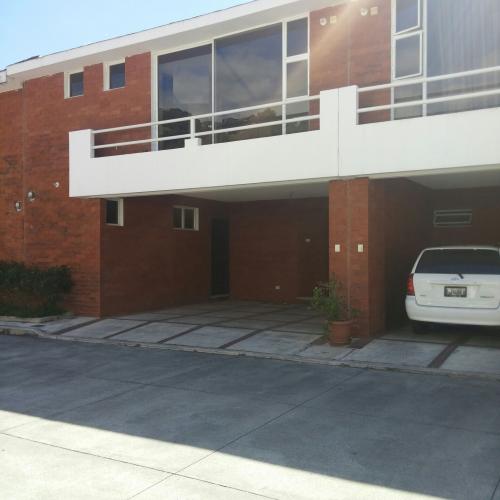 Linda Casa en Cañadas del Elgin