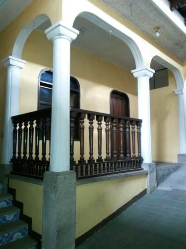 RENTO CASA AMPLIA Y BIEN ACONDICIONADA CON BONITOS ACABADOS DE MADERA!