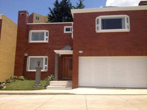 Casas 4 Dormitorios, km. 14.5 C. Salvador, atrás Condado Concepción, 30mts de la Carretera