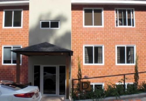 Apto. amueblado km. 15 Condominio Entreluces CAES $700