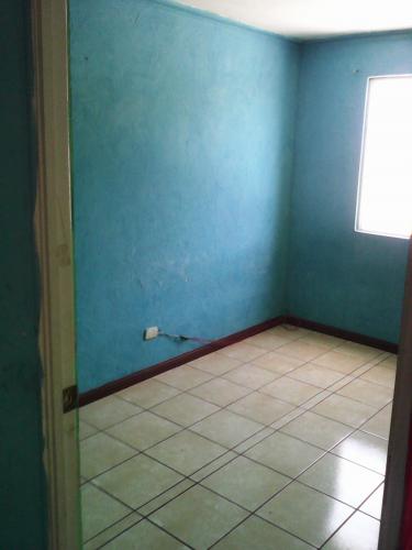 VENDO CASA EN RESIDENCIALES TABACAL