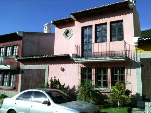 CASA A 5 MINUTOS DE ANTIGUA