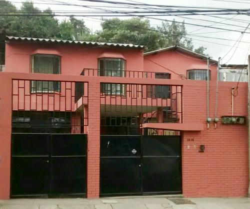 SE VENDE HERMOSA CASA IDEAL CLINICAS, OFICINAS O CASA DE HUESPEDES
