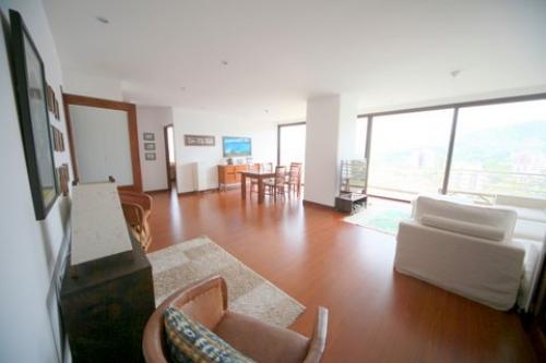 Apartamento En Venta de 2 Habitaciones en Venta VHI