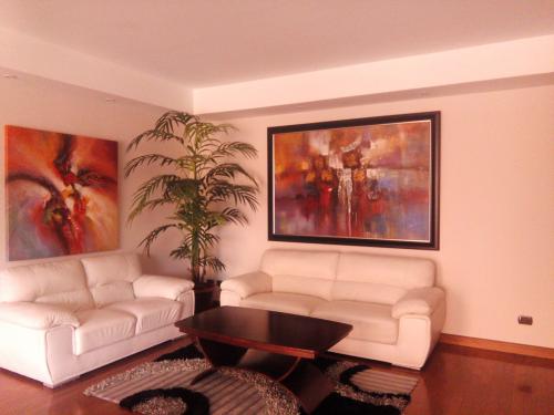 Apartamento Amueblado de 2 Habs. En Renta En Zona 14