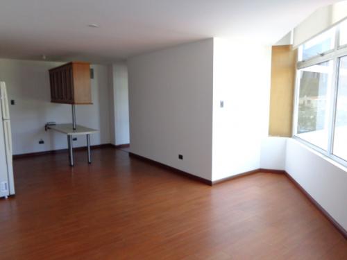 RENTO APARTAMENTO EN ZONA 13 EDF. TORRE NOVA