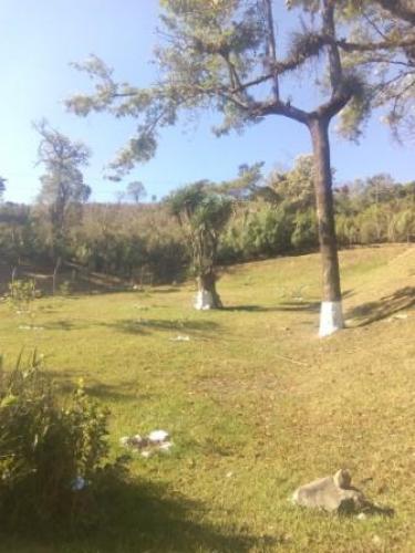 Granja 13x21mts. A 5 minutos de Carret. Al Salv.