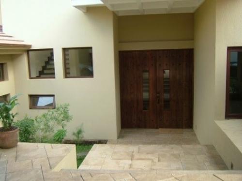 Venta /Renta de bellisima casa en San Miguel Buena Vista Santa Catarina Pinula