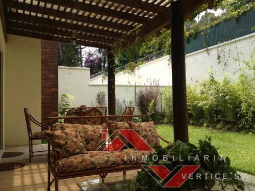 Vendo casa nueva 4 dormitorios, km. 22C.Salvador, frente a Deco City