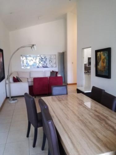 Apartamento en Altos de Casa bella 3er nivel