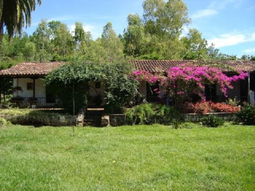 Granja para venta Sn Martin Jilotepeque camino a mixco viejo