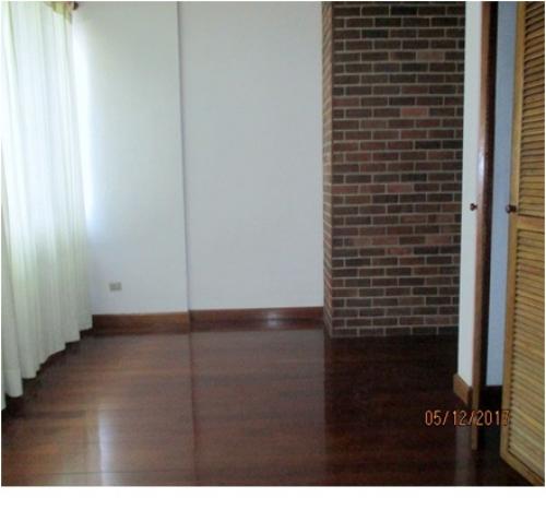 Casa en renta zona 14 para oficinas a puerta cerrada