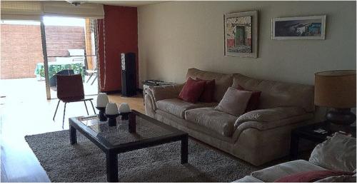 Townhouse en venta dentro de condominio zona 10