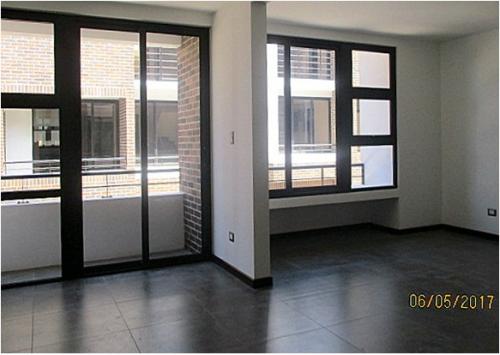 Townhouse en renta zona 14 la villa