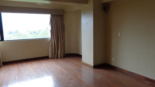 Apartamento en venta zona 14 Nivel Medio