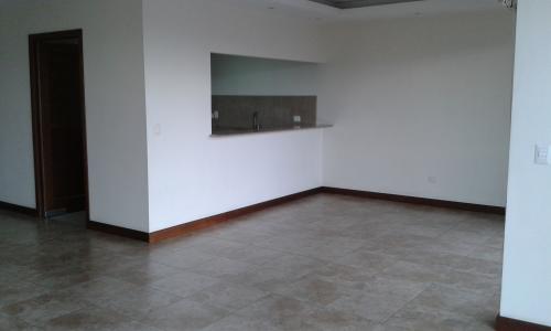 Apartamento en renta zona 10 Nivel Alto