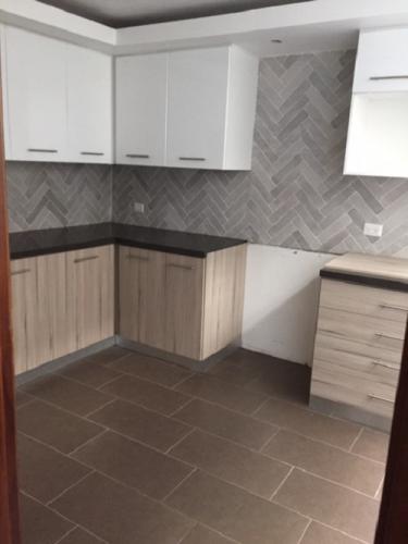 vendo town house en Vh1 zona 15