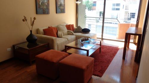 Apartamento amueblado y equipado en venta zona 14 Nivel Bajo