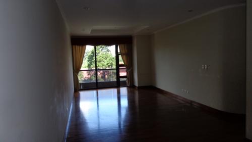 Apartamento en venta / renta zona 14 Nivel Medio