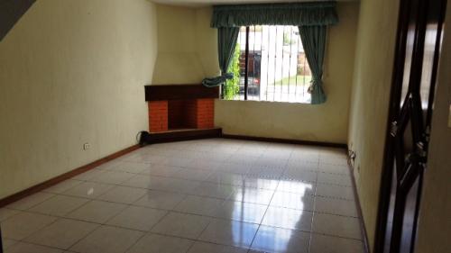 Townhouse en renta dentro de condominio Km 14.5 CES